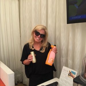 Meet your Posher, Pam